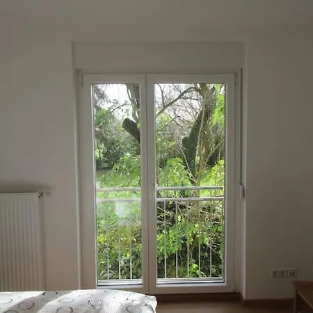 Im Gruenen 아파트 거튼하임